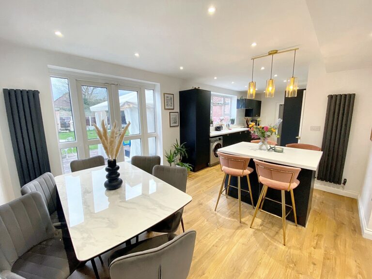 Eccles Old Road, Salford, M6