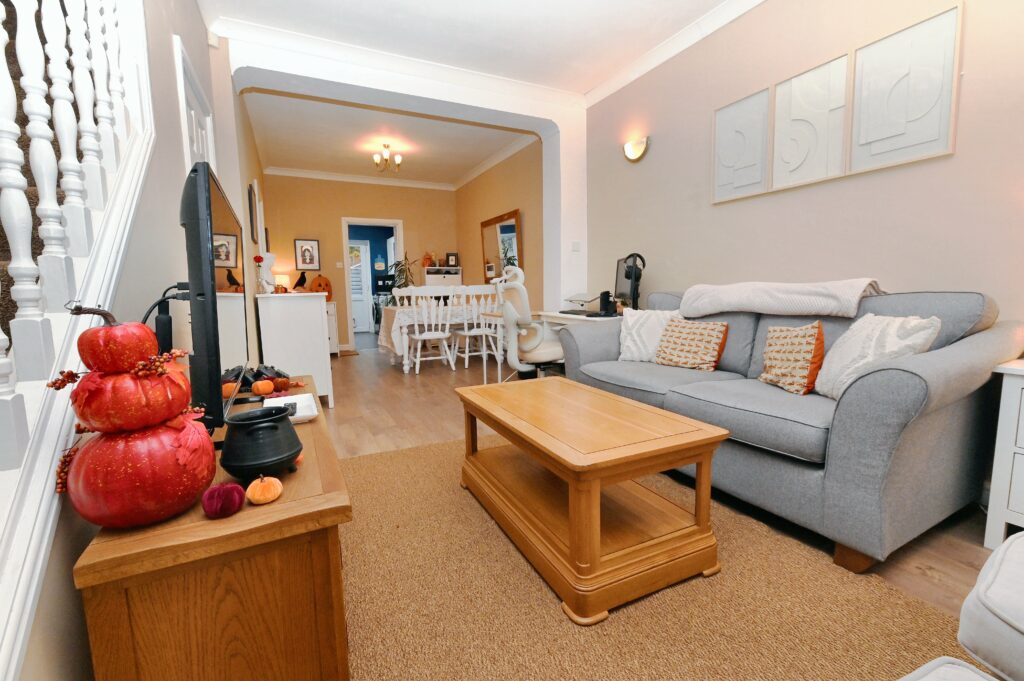 Manchester Road, Swinton, M27