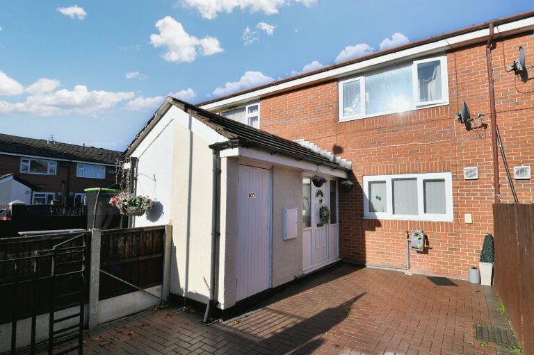 St. Clements Drive, Salford, M5