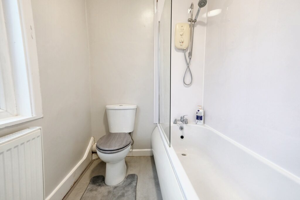 Willan Road, Eccles, M30