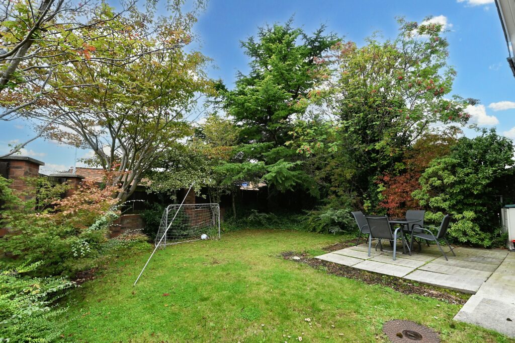 Peaknaze Close, Swinton, M27