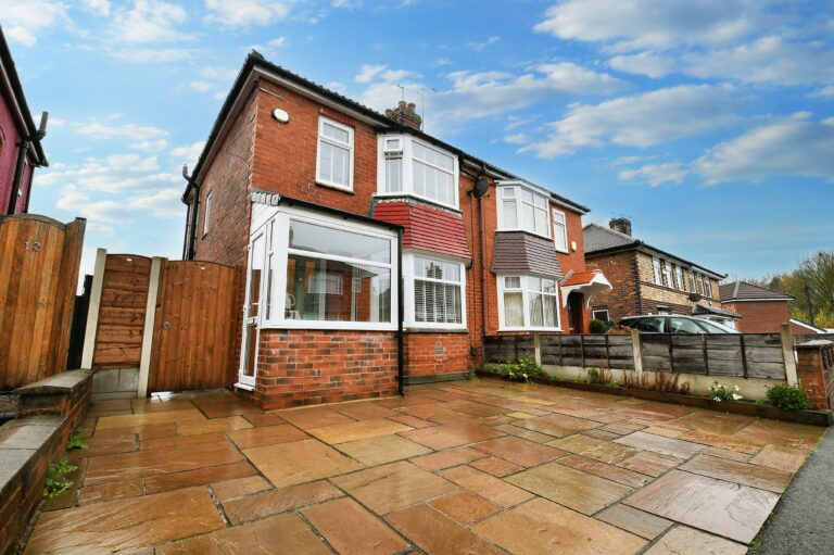 Tellson Crescent, Salford, M6