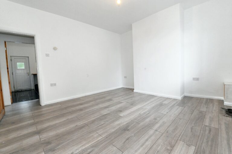 Pendlebury Road, Swinton, M27
