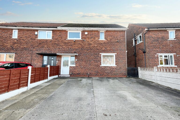 Salteye Road, Eccles, M30
