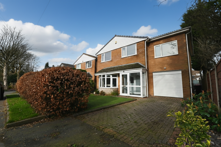 Torrington Road, Swinton, M27