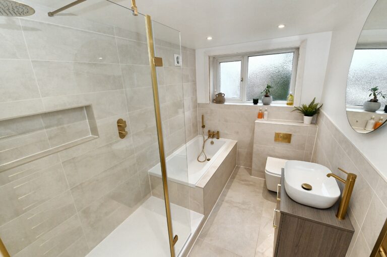 Manchester Road, Worsley, M28