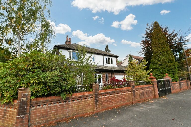 Greenbank Avenue, Swinton, M27