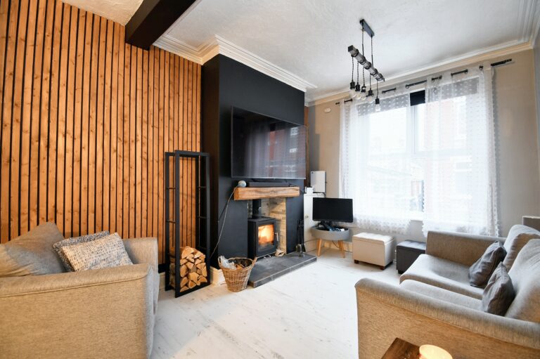 Willan Road, Eccles, M30