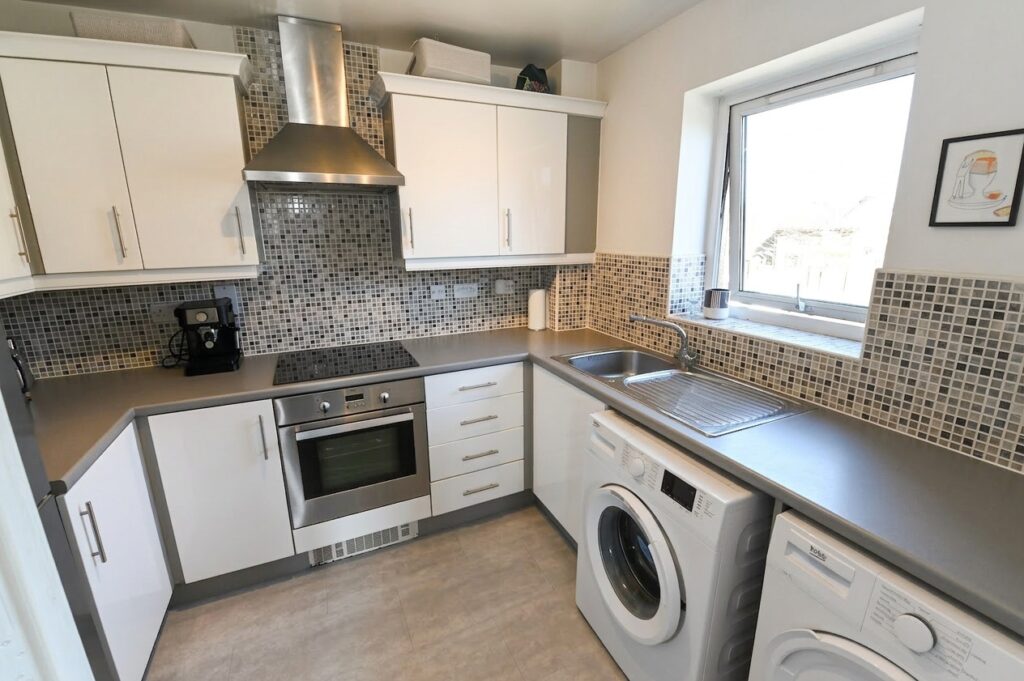 Mere Drive, Swinton, M27