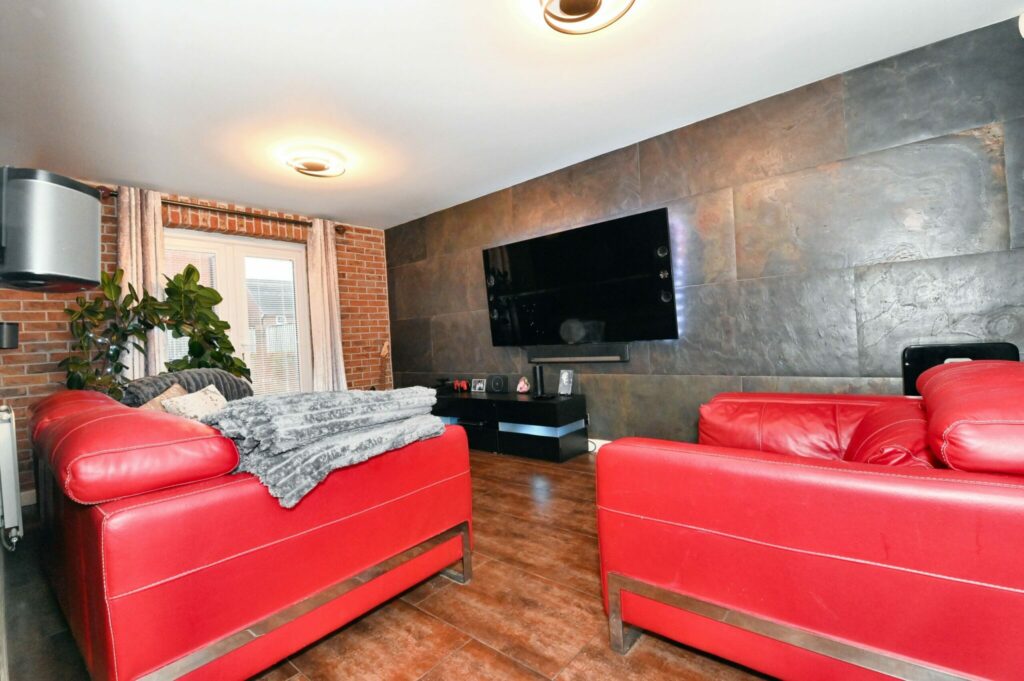 Sillavan Close, Swinton, M27