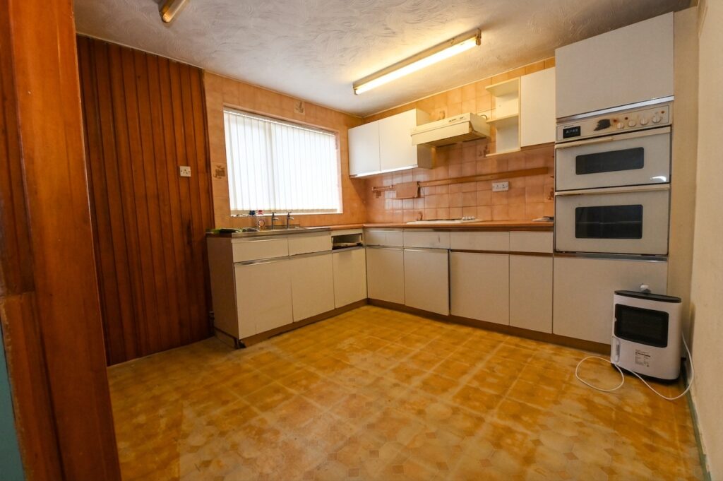 Bridge Street, Swinton, M27