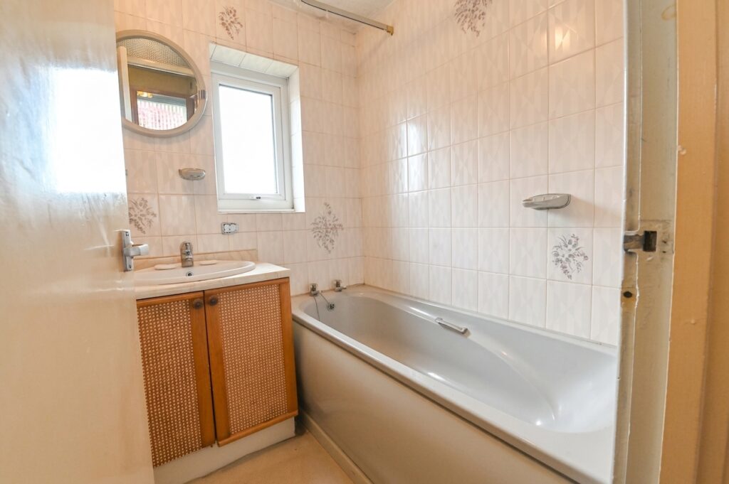 Bridge Street, Swinton, M27