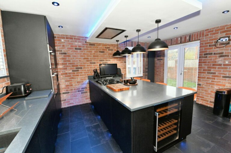 Sillavan Close, Swinton, M27