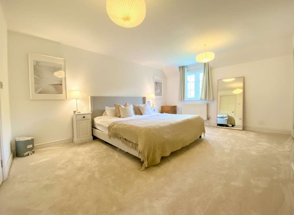 Barton Villas, Eccles, M30