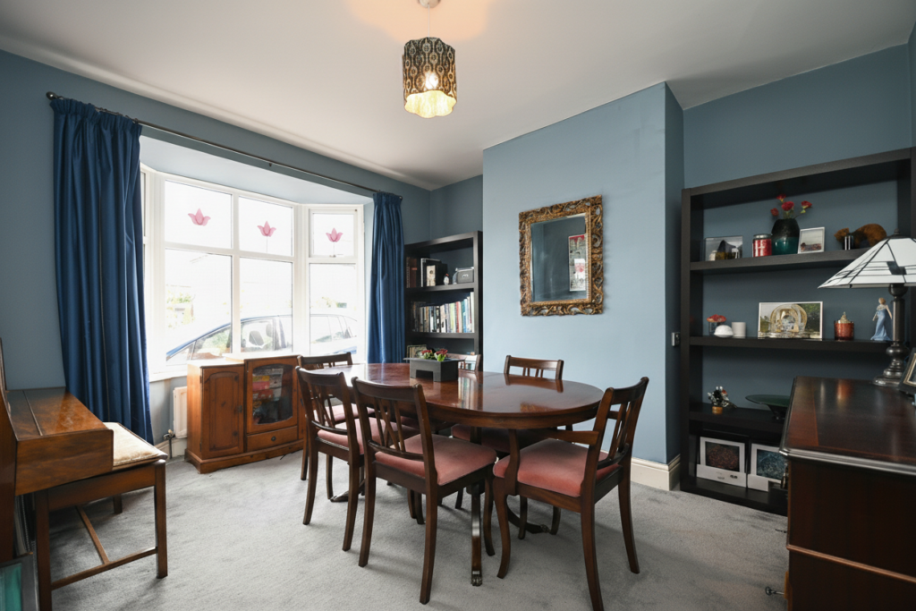 Oakland Avenue, Salford, M6