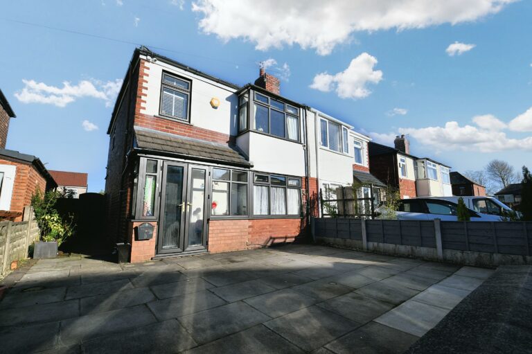 June Avenue, Leigh, WN7