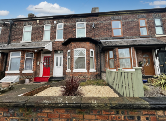 Peel Green Road Image