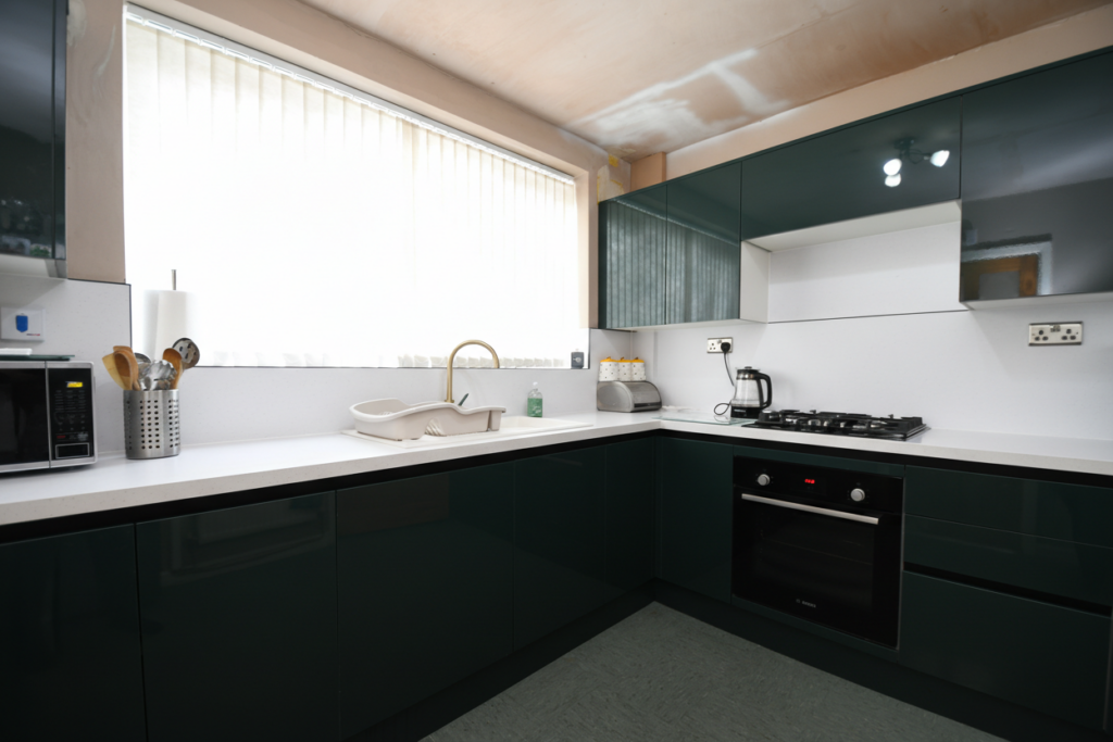 Wentworth Avenue, Salford, M6