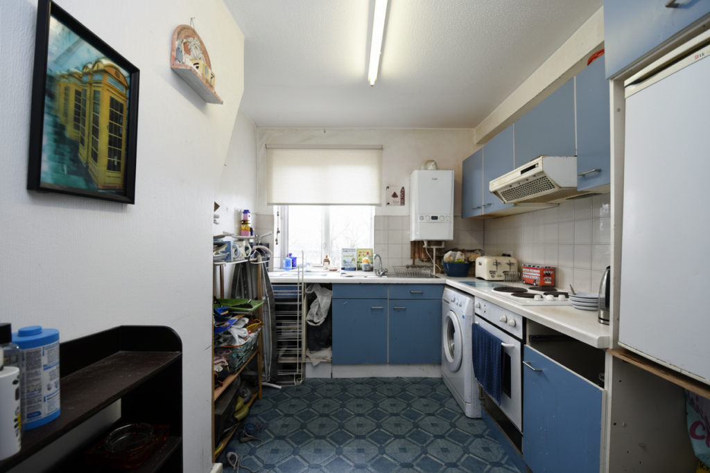 Eccles New Road, Kielder Square, M5