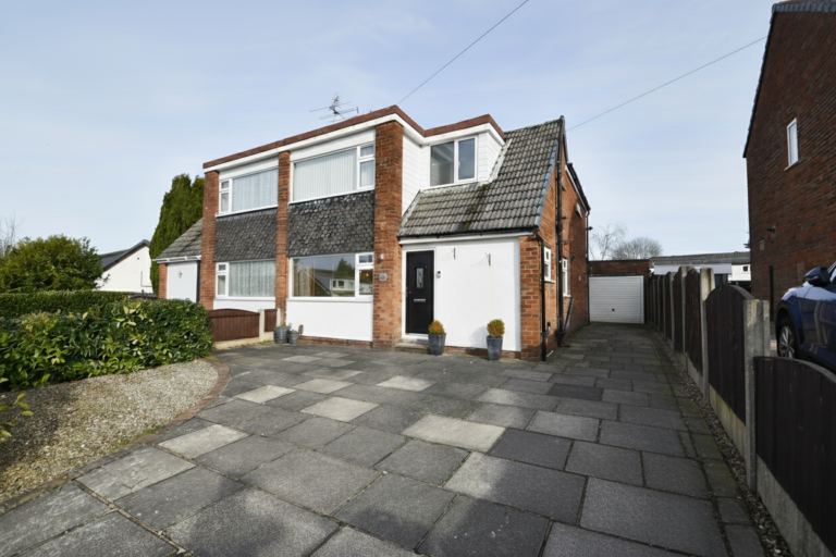 Manor Road, Tyldesley, M29