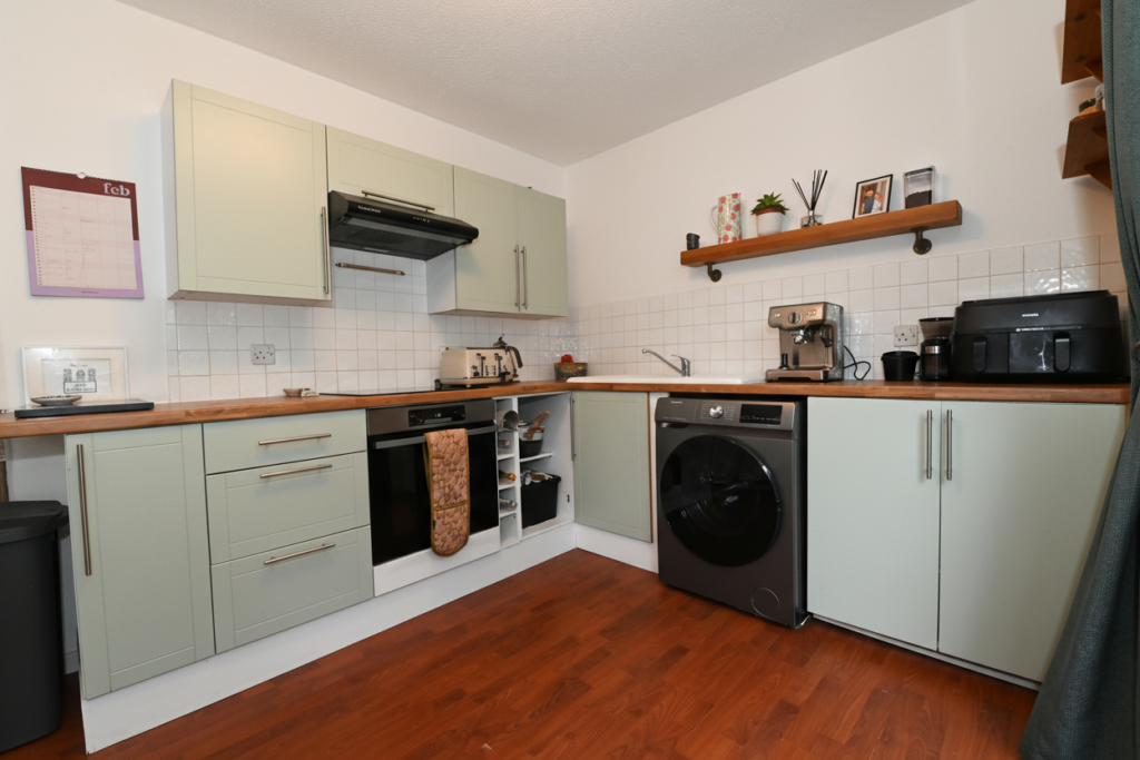 Pendlecroft Avenue, Swinton, M27