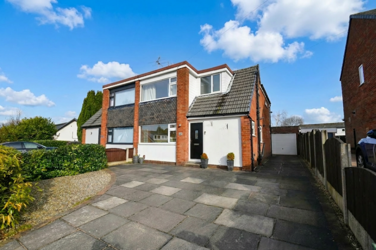Manor Road, Tyldesley, M29