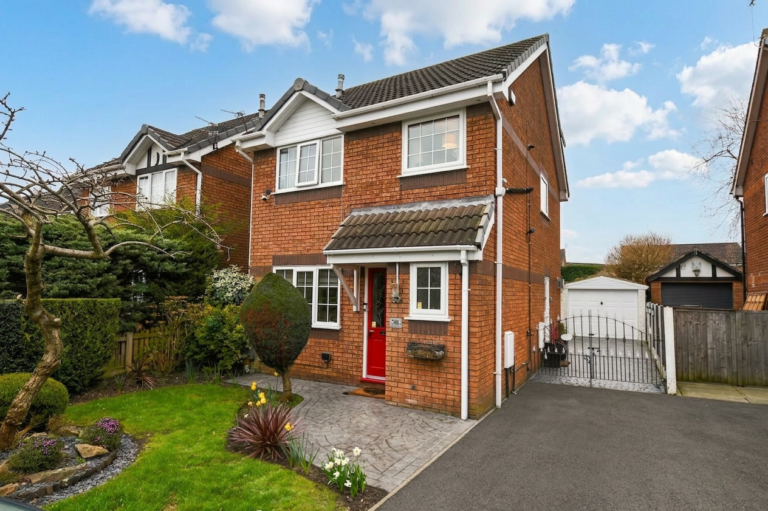 Ampney Close, Eccles, M30