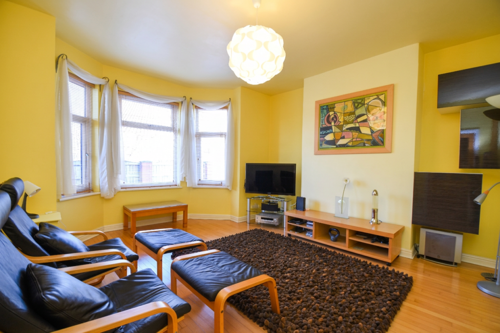 Bolton Road, Salford, M6