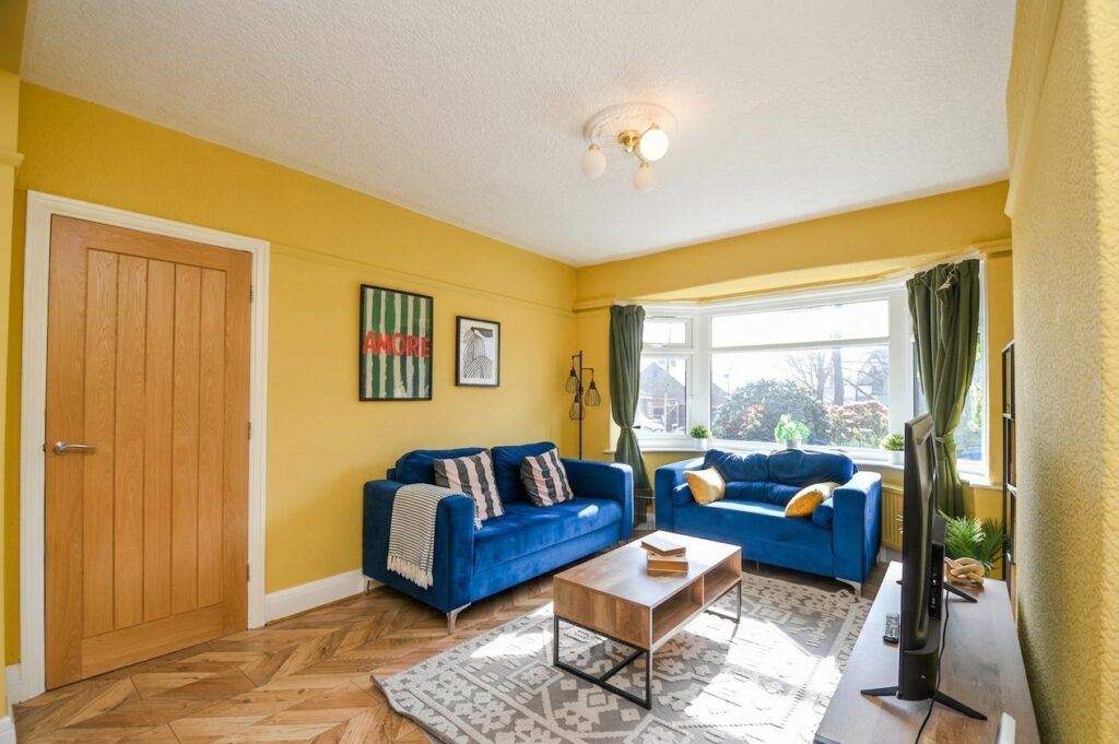 Gore Crescent, Salford, M5