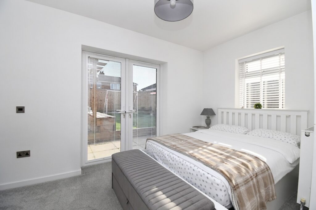 Woodford Avenue, Eccles, M30