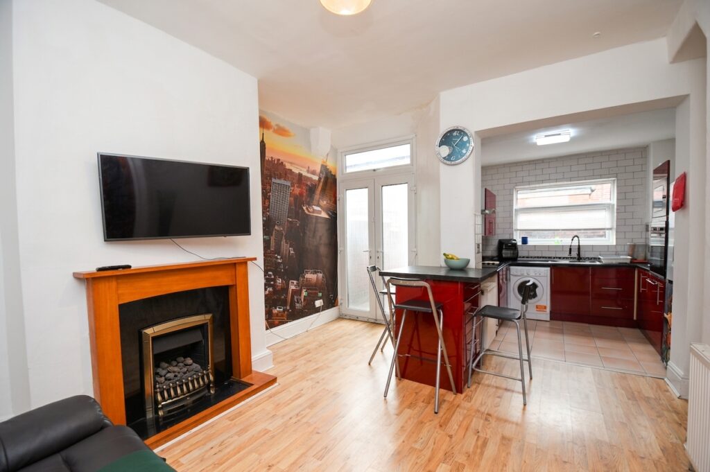 Milnthorpe Street, Salford, M6