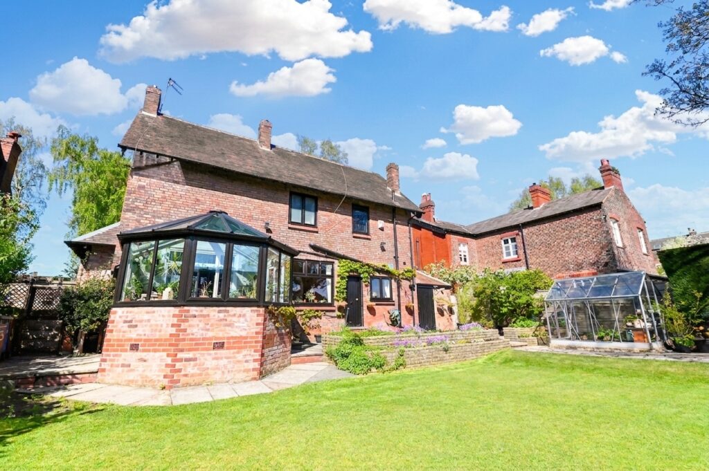 Houghton Lane, Swinton, M27