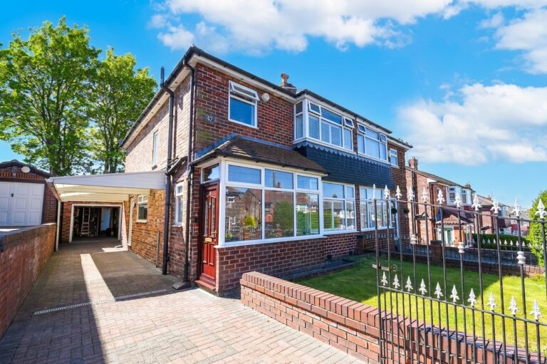 Burnside Avenue, Salford, M6