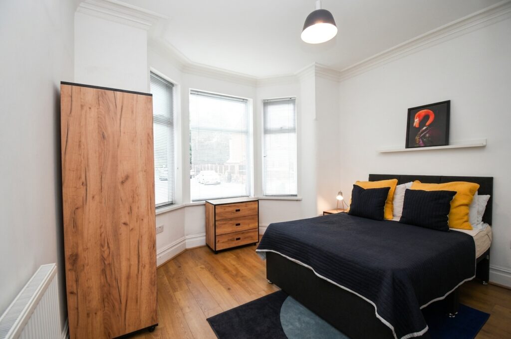 Barton Lane, Eccles, M30